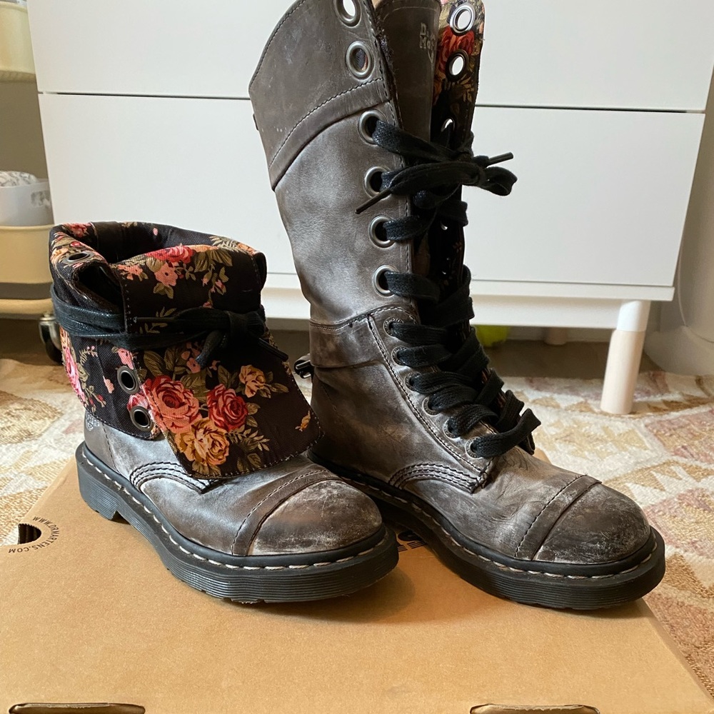 Doc Martens Triumph 1914 Boots with Floral detail